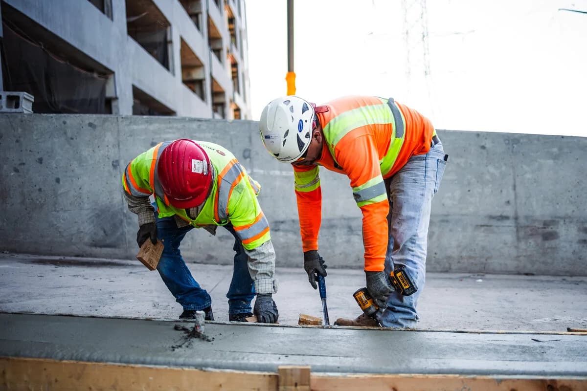 Site Paving & Flatwork concrete construction services